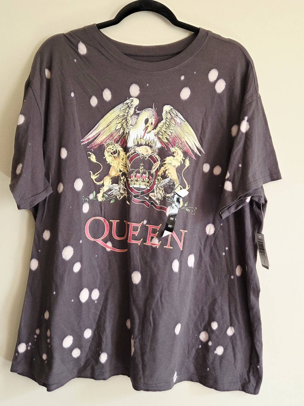 Oversized Bleach Splater Queen T-shirt - Torrid size 00